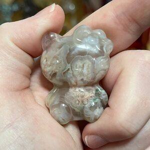 Flower agate crystal carved hello kitty